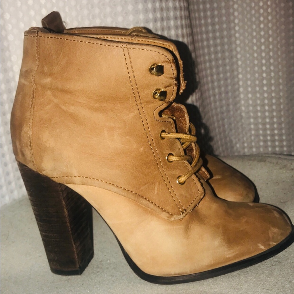 Aldo Ankle Boots w/ Heel
